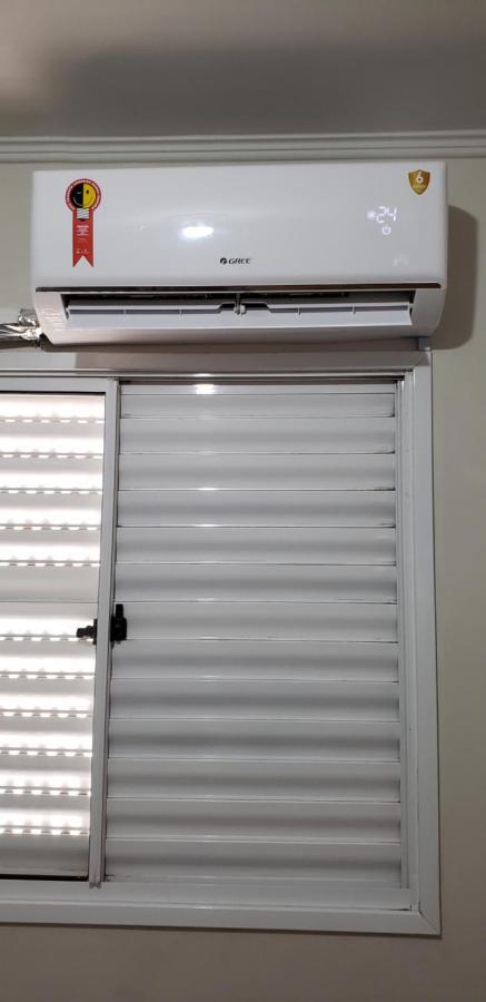 Apartamento Inteiro Com Wifi 70Mb, Ar Condicionado, Proximo Ao Estadio Do Cafe Londrina Ngoại thất bức ảnh